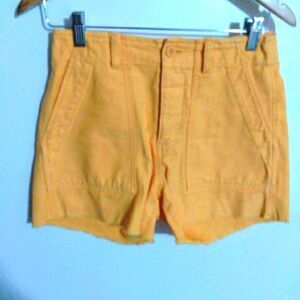 GAP "Utility Short" Yellow Size 2